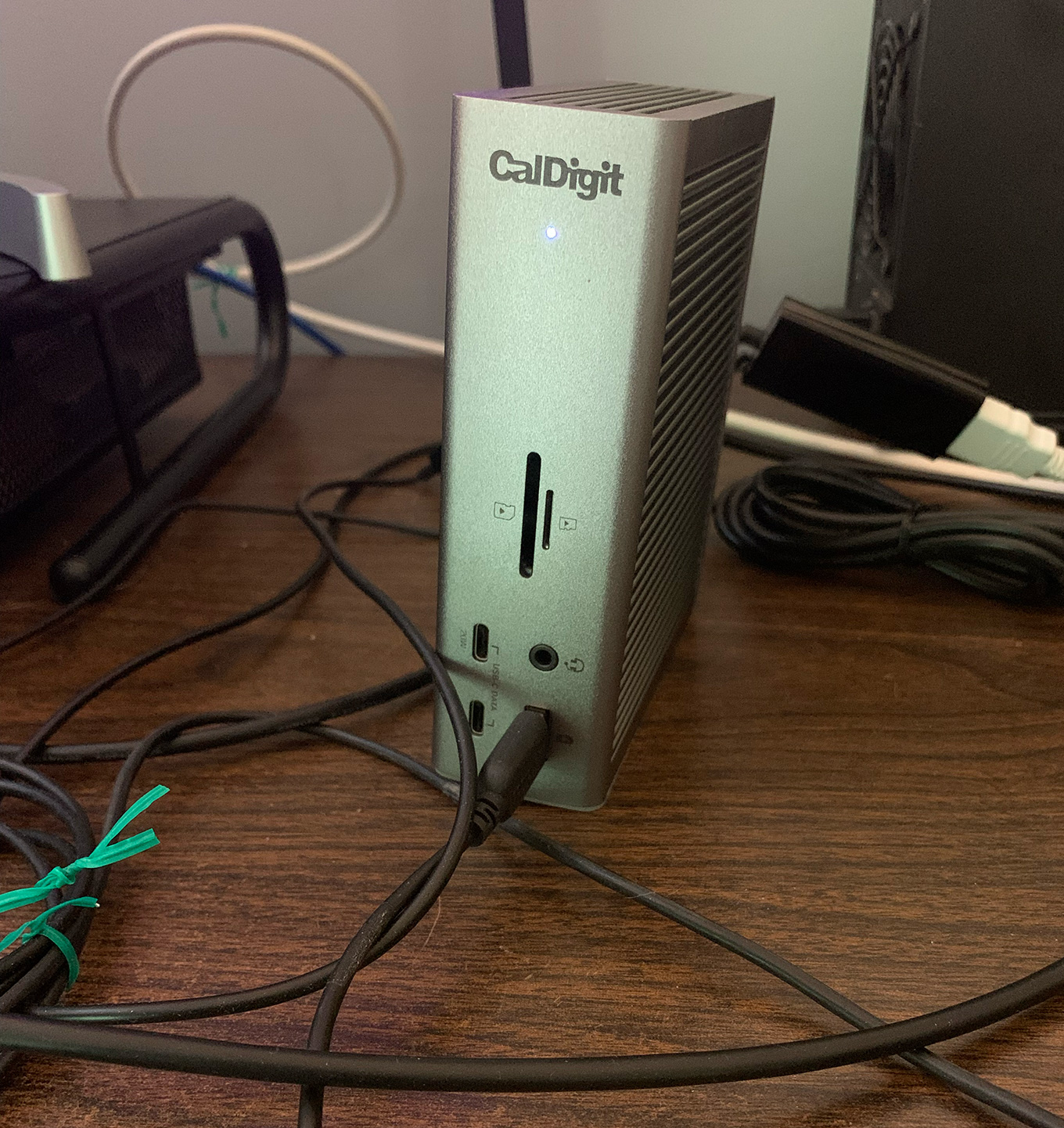 Is my CalDigit Thunderbolt 3 device compatible with Apple Thunderbolt 1 and  2 computers? – CalDigit